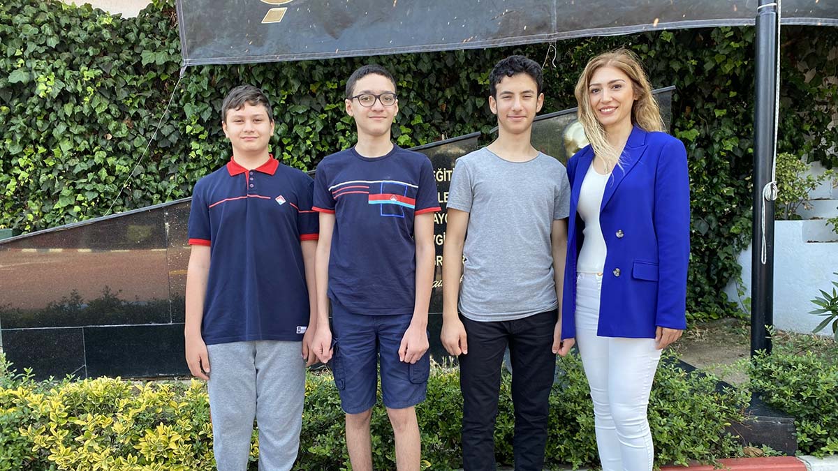 Bahçeşehir Koleji'nden LGS'de 16 Türkiye 1'incisi