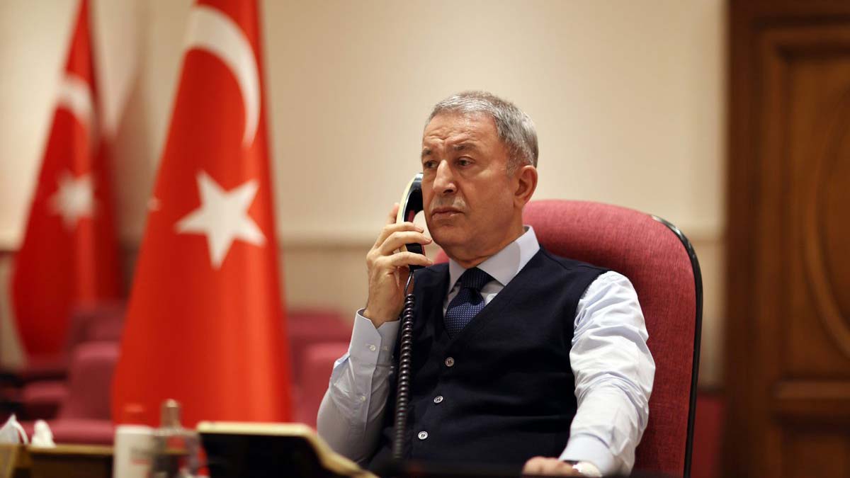 Bakan Akar, Polonya Savunma Bakanı ile görüştü