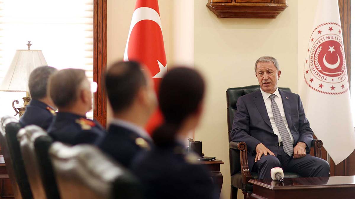 Bakan Akar'dan F-16 tedariki açıklaması