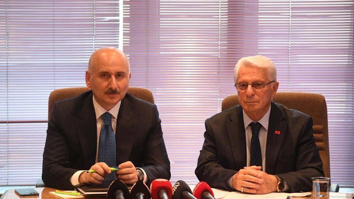 Bakan Karaismailoğlu TŞOF'u ziyaret etti