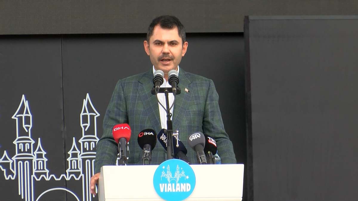 Bakan Kurum: Haliç'i gözümüz gibi koruyacağız