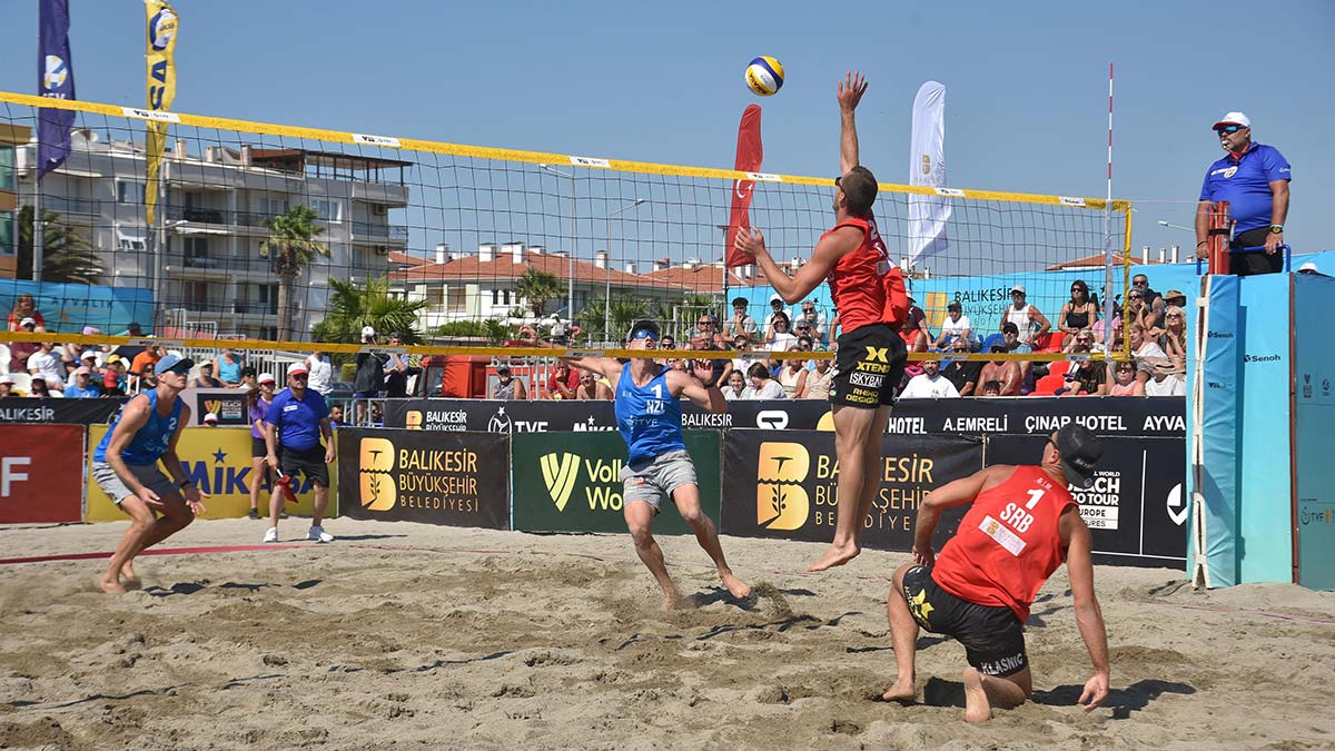 'Beach Voleybol Şampiyonaları' başladı