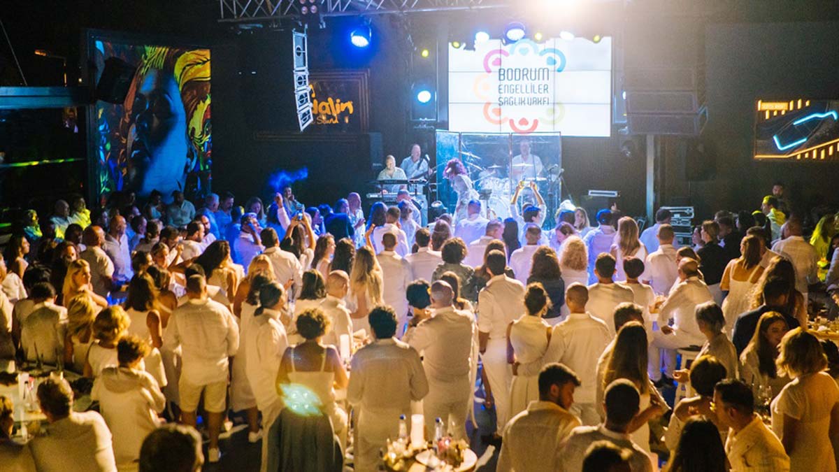 Bodrum'da 'Beyaz Gece' etkinliği yapıldı 