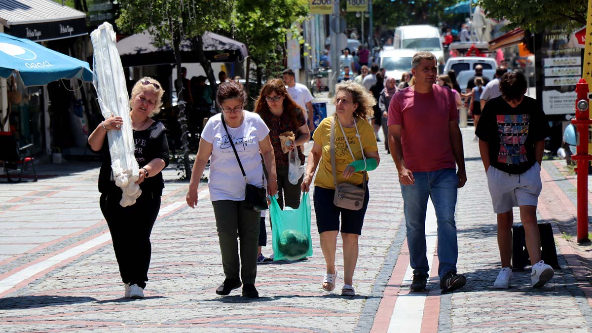 Bulgar turistler Edirne'den alışveriş yapıyor