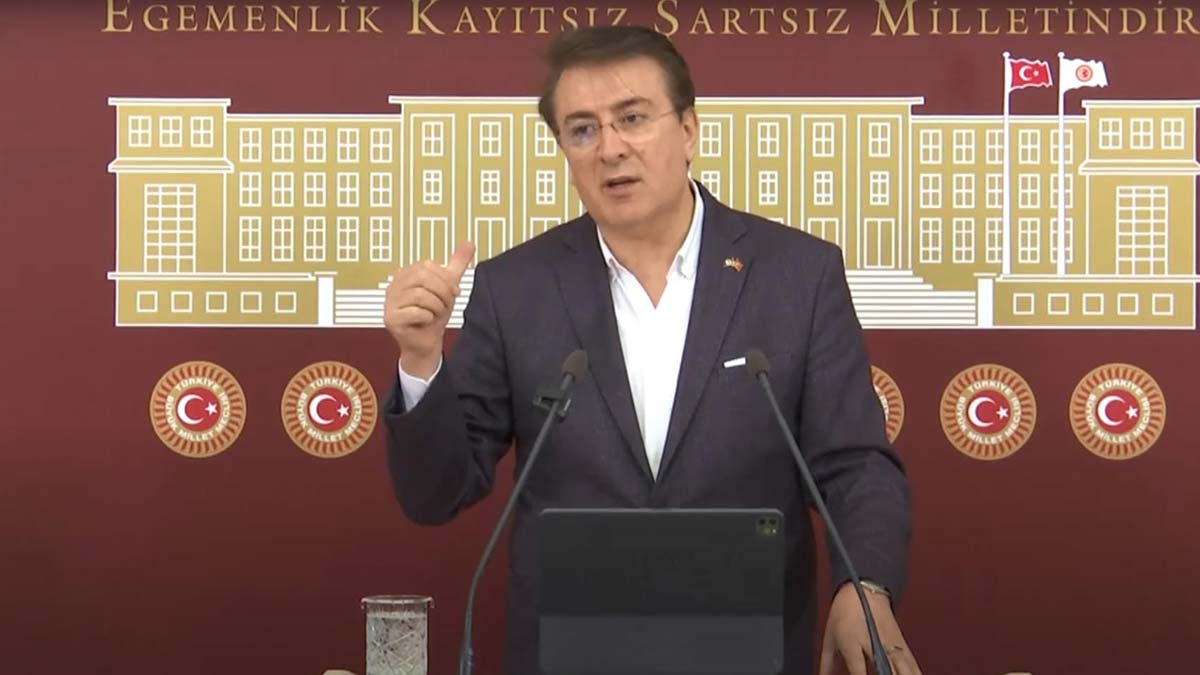 AK Parti'li Aydemir: .CHP HDP'den özür diledi