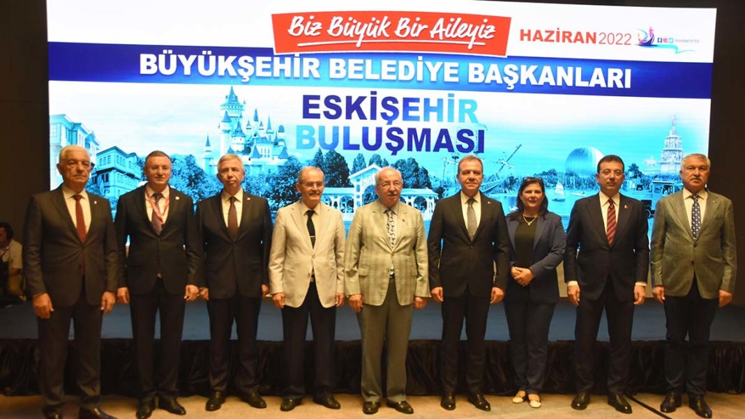 CHP'li başkanlar Eskişehir'de bir araya geldi
