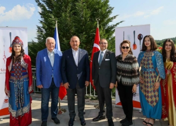 Çavuşoğlu Prag'da Gastronomi Festivali'ne katıldı