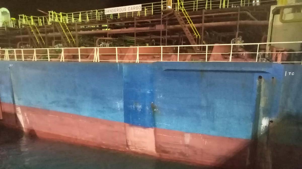 Denizi kirleten gemiye 19 milyon TL ceza