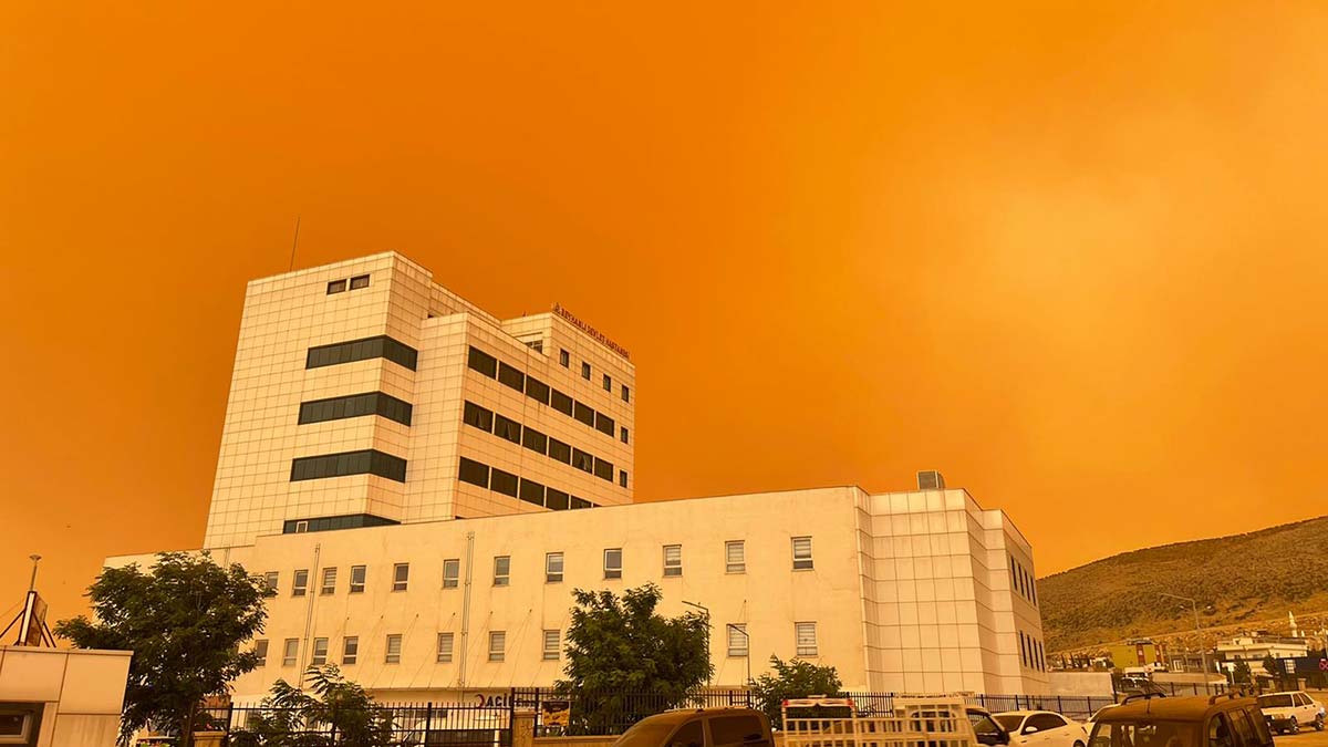 Doğu Akdeniz'de Suriye kaynaklı toz taşınımı