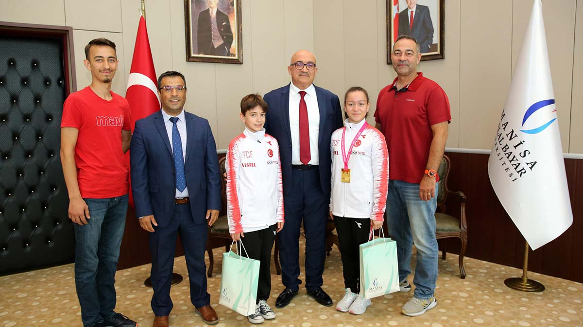 Dünya Şampiyonu Cimnastikçilerden Ataç'a ziyaret