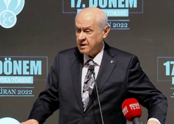 'Duruşu yanlış olanın siyaseti doğru olamaz'