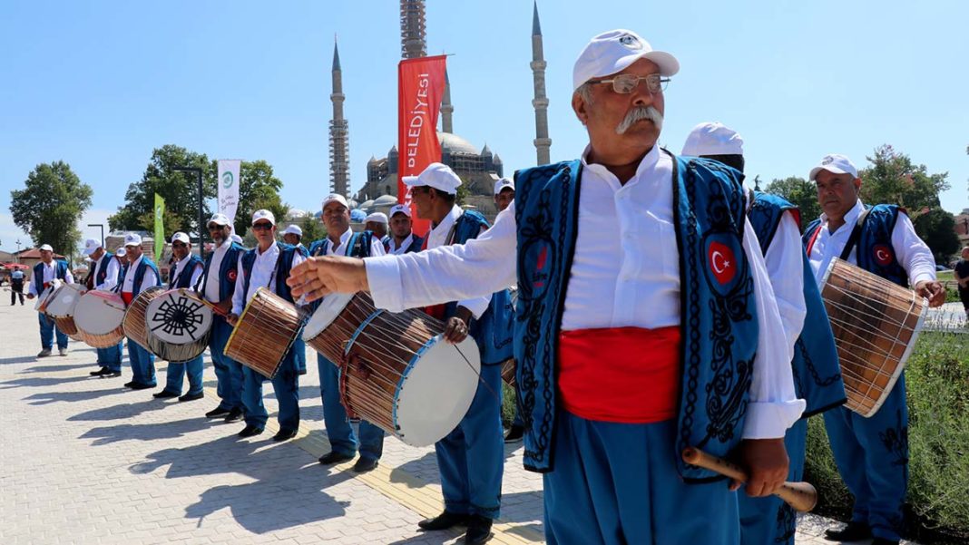 Edirne'de Kırkpınar Yağlı Güreşleri Haftası