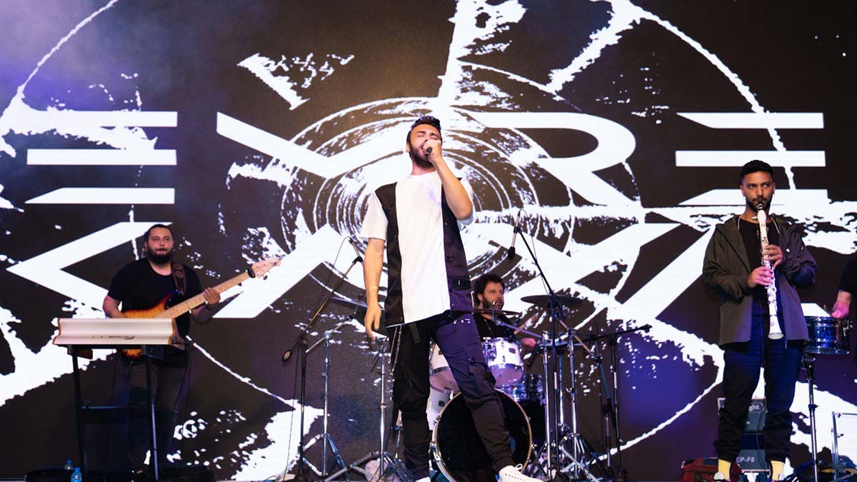 Emre Kaya Konya'da konser verdi