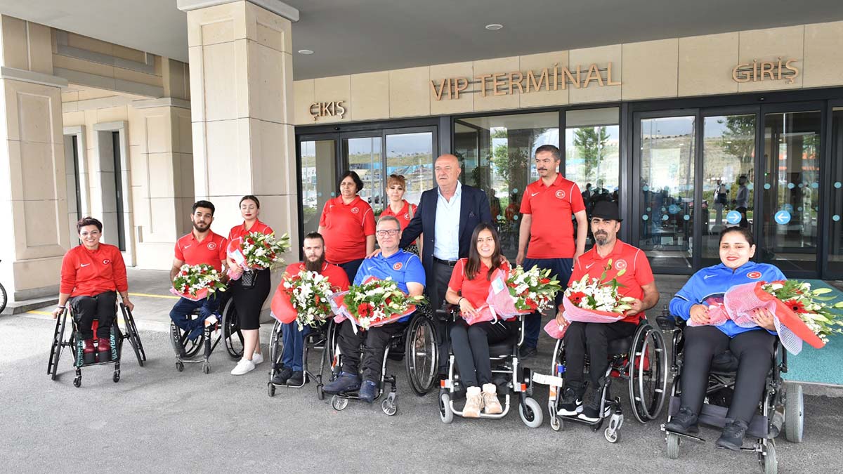 Engelsiz Sanat Topluluğu'ndan büyük başarı