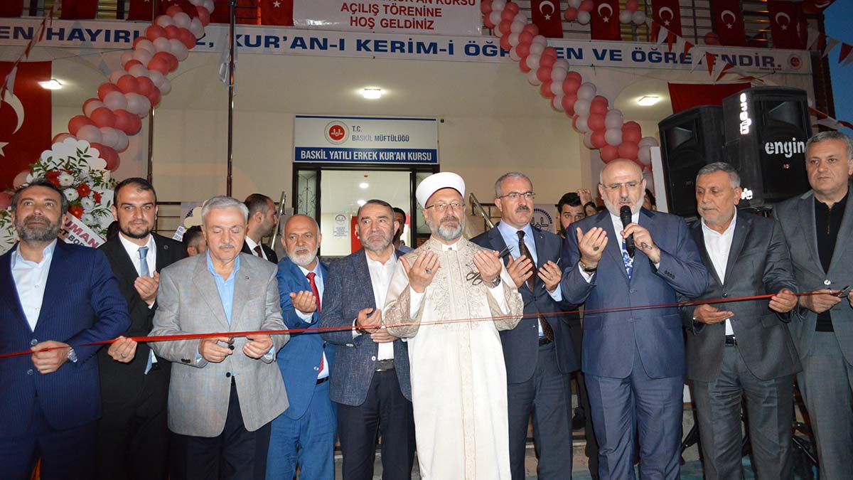 Erbaş, Elazığ'da yatılı Kur'an kursunu açtı