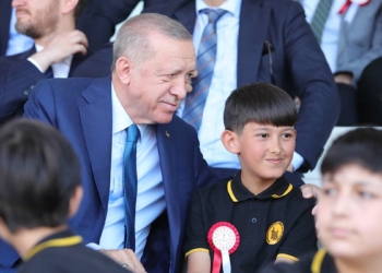 Erdoğan, Karne Dağıtım Töreni'ne katıldı