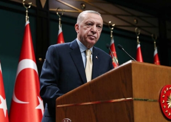 Erdoğan'ın maaş düzenlemesi, önergeden çıkarıldı