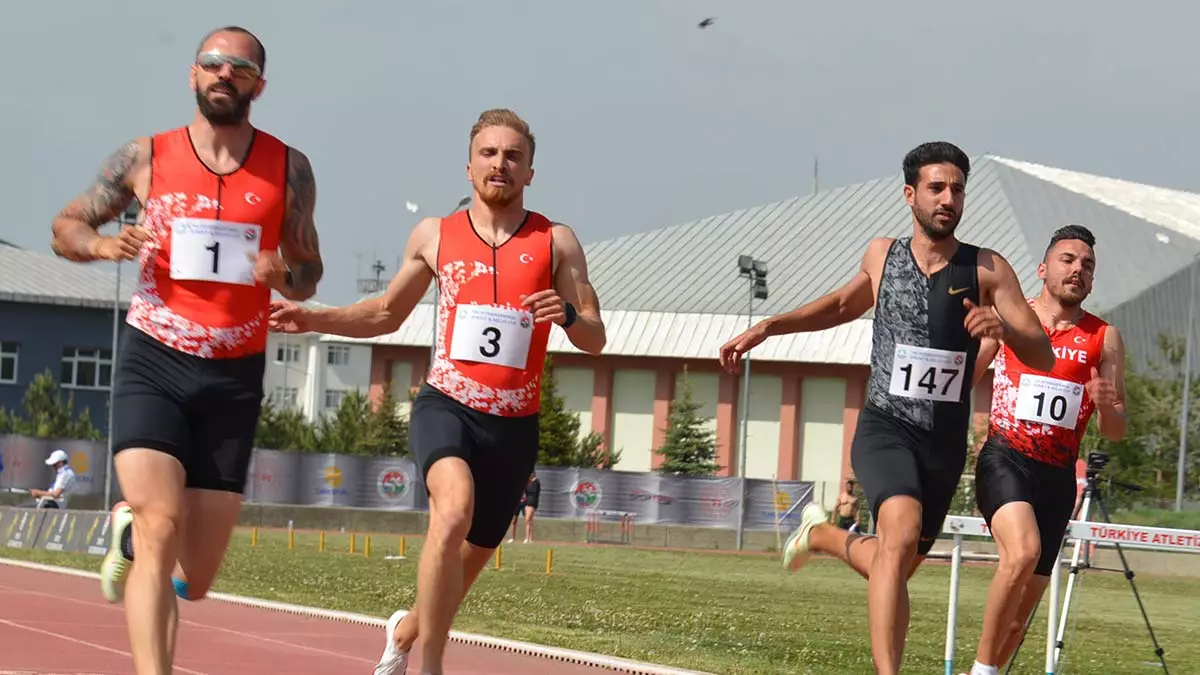 Erzurum'da uluslararası sprint kupası başladı