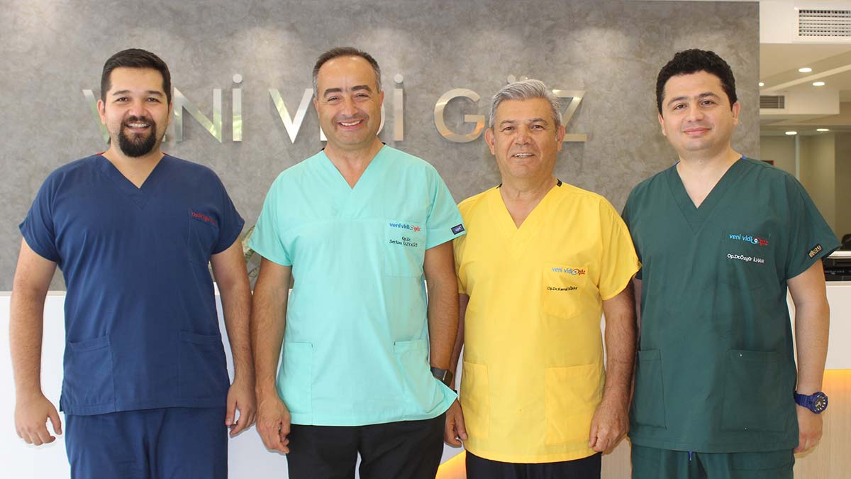 Göz hekimlerine akıllı lens ameliyatı