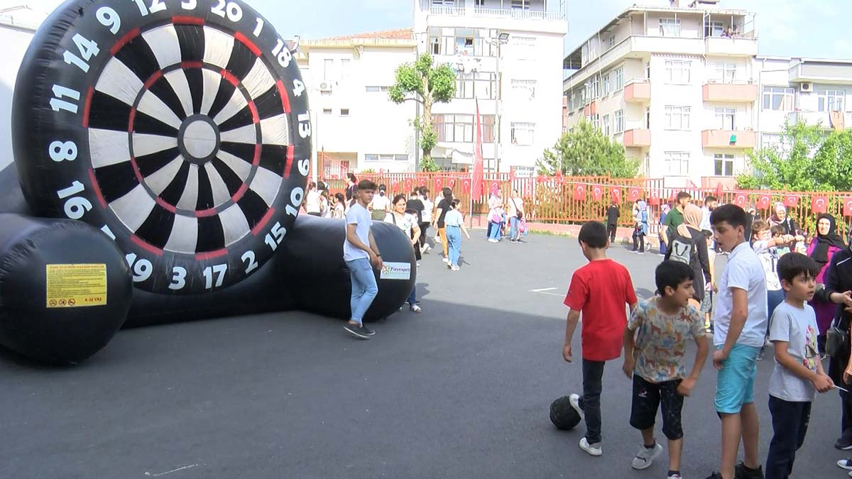 Güngören'de çocuklara özel yaz şenlikleri başladı