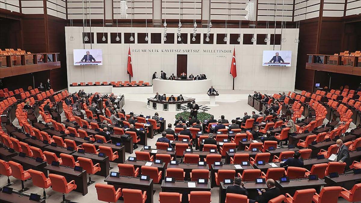 HDP'li milletvekillerinin fezlekesi Meclis'te