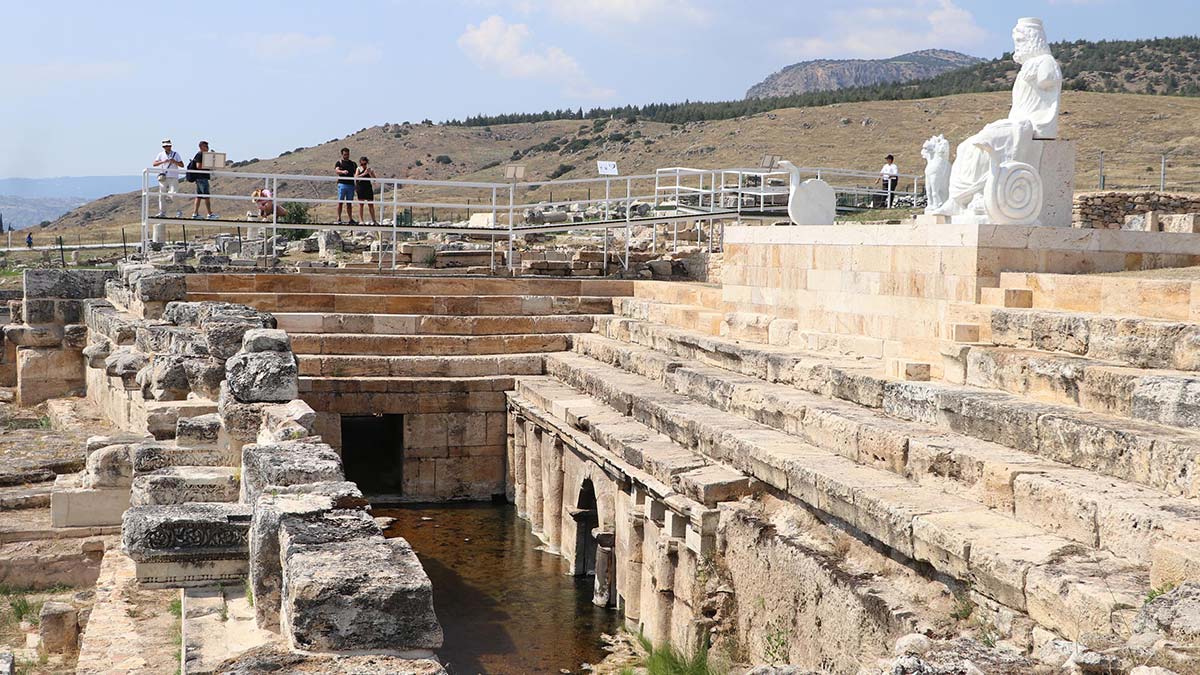 Hades'in Cehennem Kapısı, ziyarete açıldı