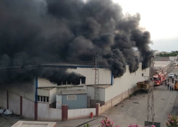 Hatay'da antrepo yangını