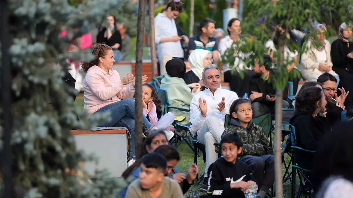 Yenimahalle'de 'yaza merhaba konseri'