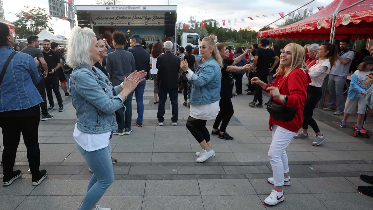 Yenimahalle'de 'Yaza Merhaba Konseri'