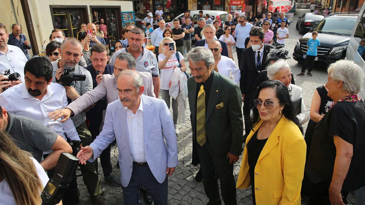 İmren Erşen Oya Müzesi'nde tarihi buluşma