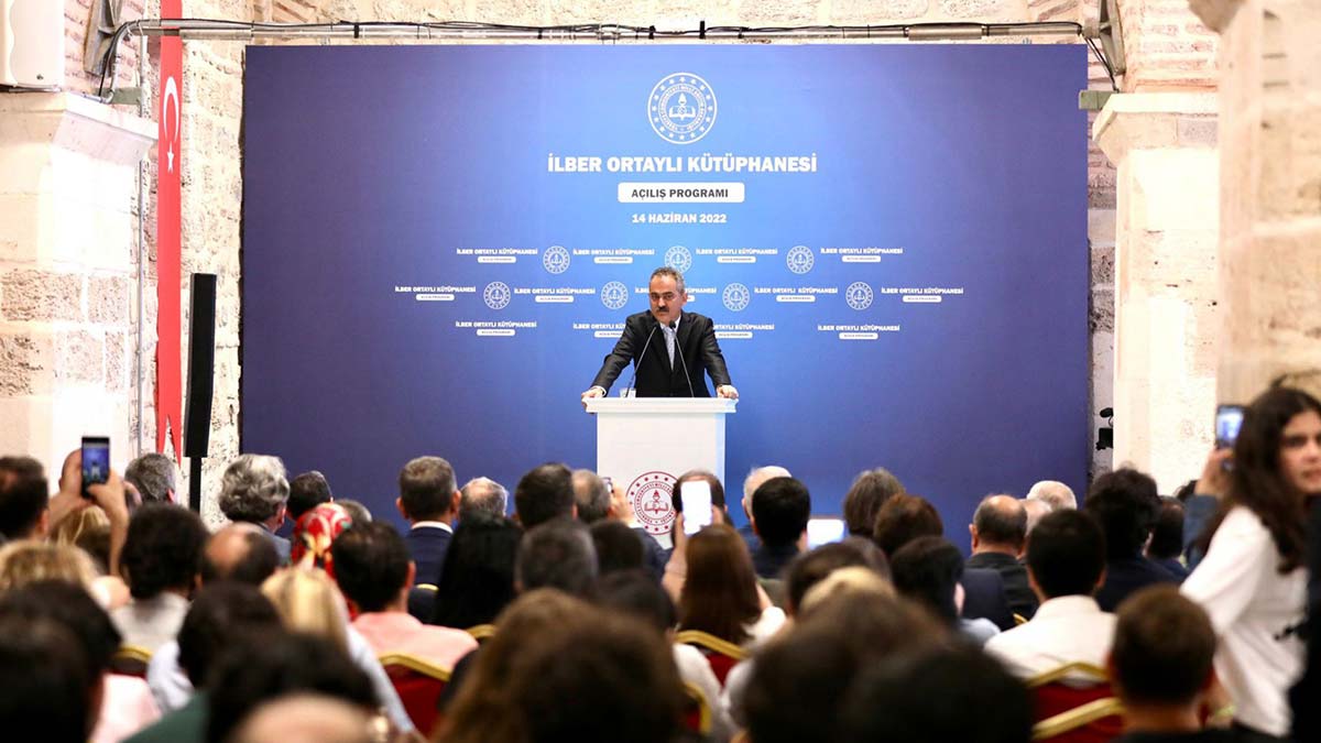 'İlk defa yazın kütüphaneler açık olacak'