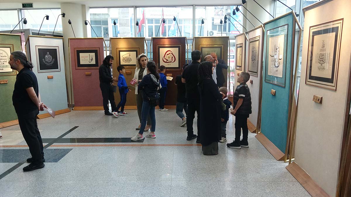 'İman Ayetleri Hat Sergisi' Trabzon'da