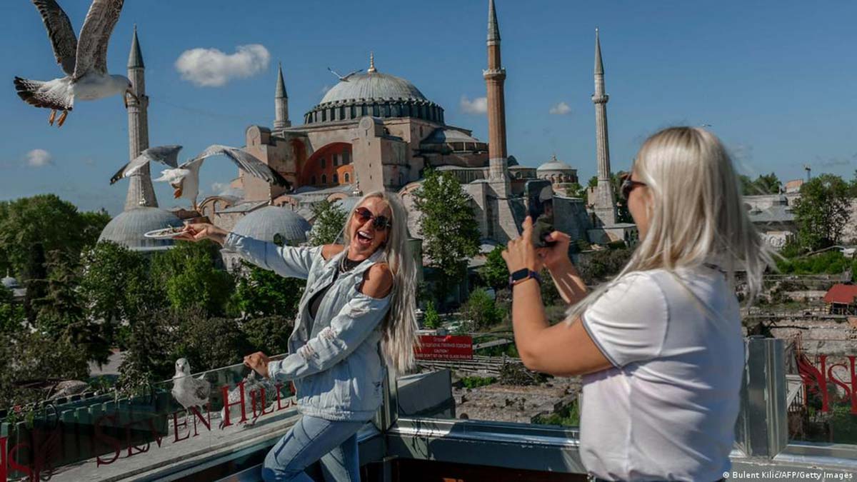 İstanbul'un turist sayısında yüzde 264'lük artış