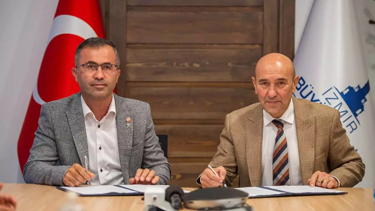 İzmir büyükşehir belediyesi'nden cemevi protokolü