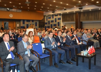 İzmir'de Sağlık Turizmi Zirvesi yapıldı