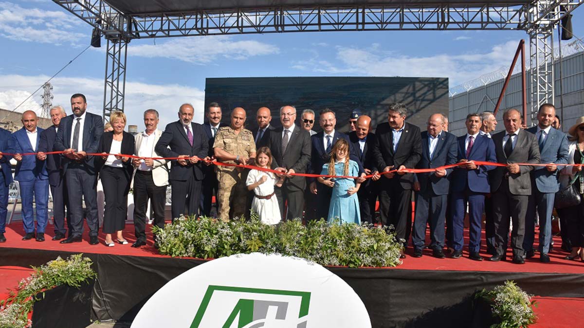 İzmir'e galvaniz tesisi Azra Galvaniz açıldı