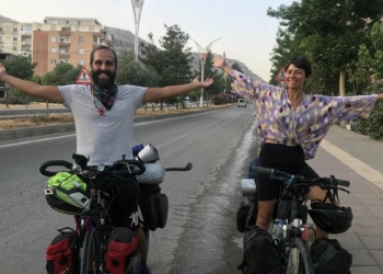 İzmirli çift bisikletle Türkiye turuna çıktı