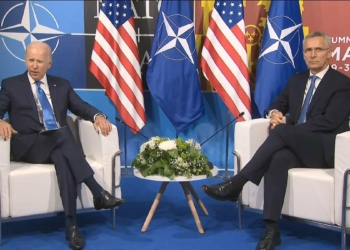 Joe Biden Stoltenberg tarafından karşılandı