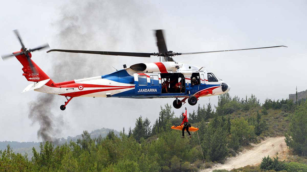 KKTC'de arama- kurtarma tatbikatı nefes kesti