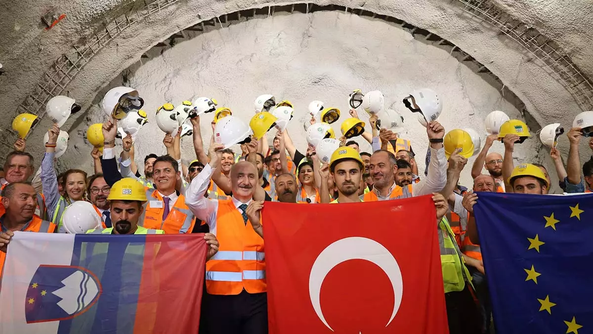 Karaismailoglundan t7 mlinarji tuneline ziyaret 1 - dış haberler - haberton