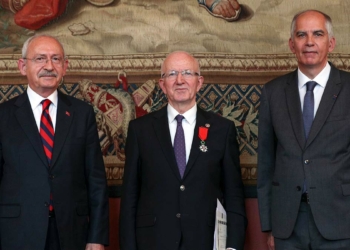 Kılıçdaroğlu, Fransa Büyükelçiliği'ndeki törende
