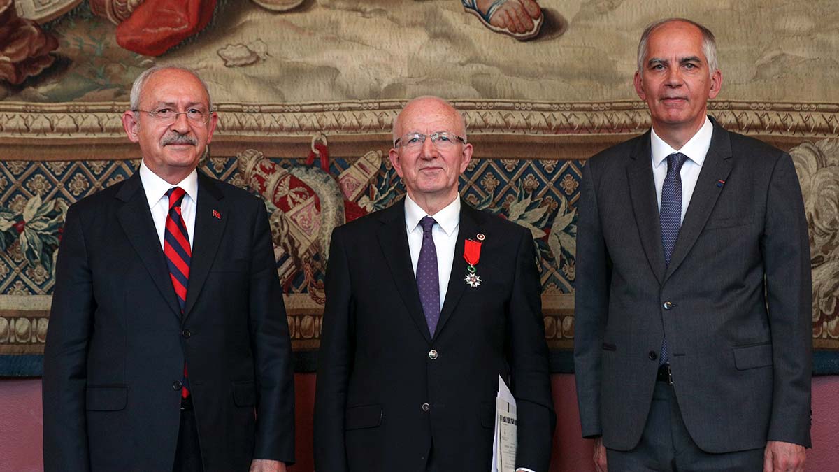 Kılıçdaroğlu, Fransa Büyükelçiliği'ndeki törende