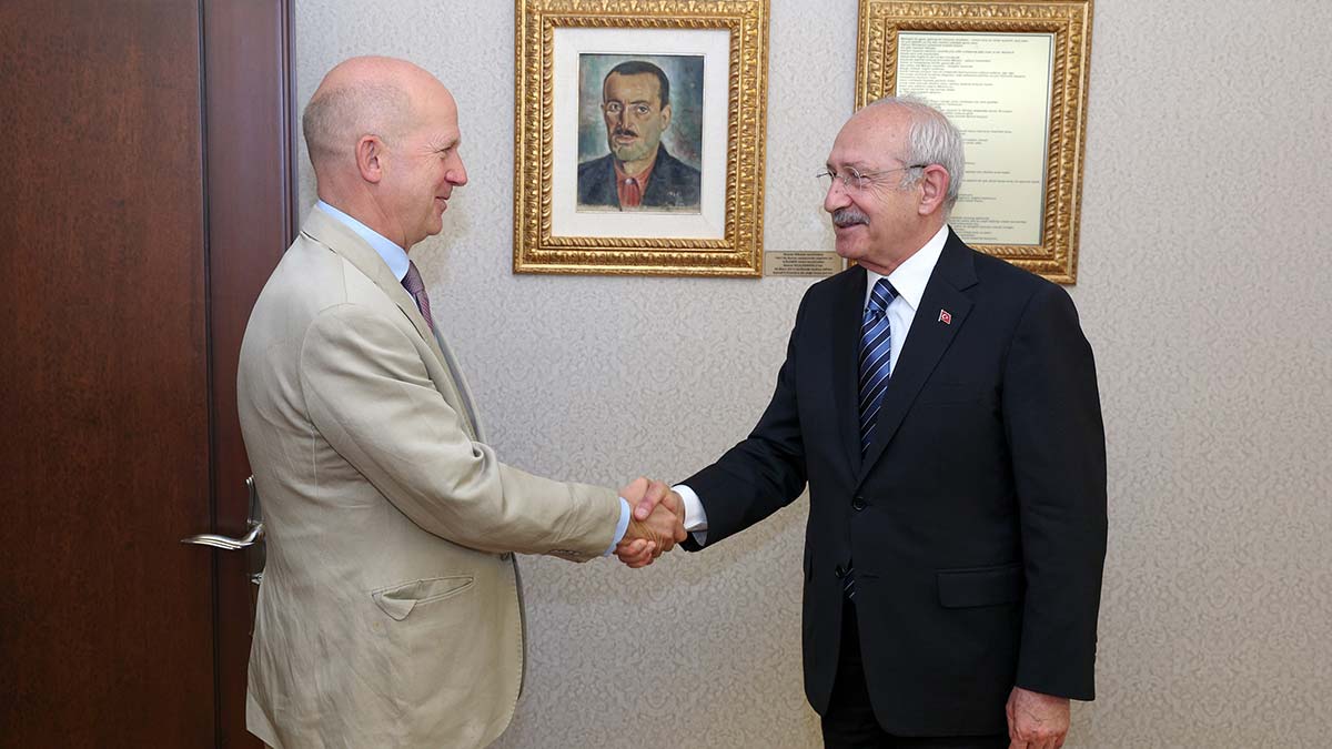 Kılıçdaroğlu, İngiltere Büyükelçisi'ni kabul etti