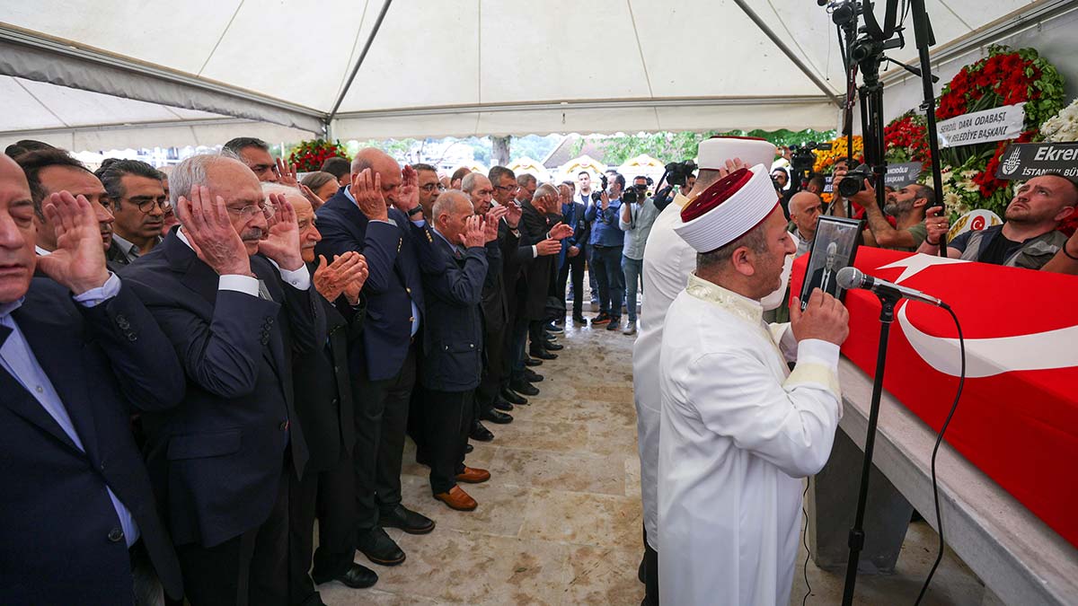 Kılıçdaroğlu Tarhan Erdem'in cenazesine katıldı