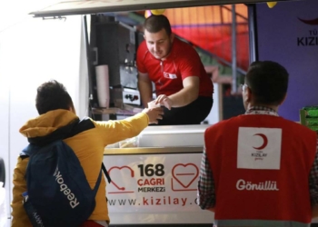 Kızılay'dan Marmaris orman yangın ekibine destek