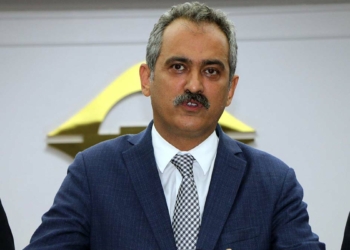 Kur'an-ı Kerim'e tekme atan öğrenciye tepki