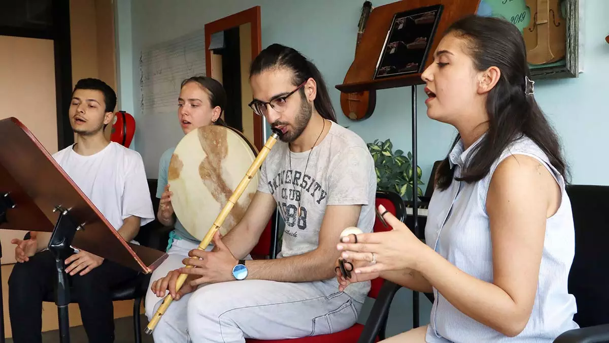Öğrencilerden 'makamsal müzik algısı' testi
