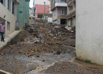 Ordu'da ana şebeke su borusu patladı