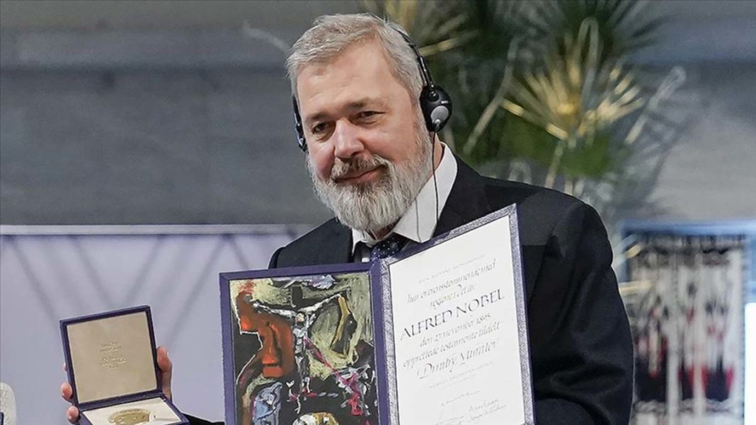 Rus gazeteci Dmitry Muratov Nobel Ödülü'nü sattı