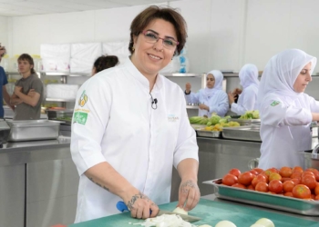 Sağlam sebze ve meyve atıklarıyla aşevi kuruldu
